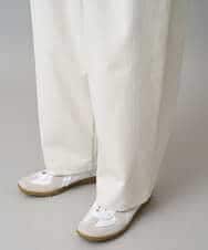 KHLED07069 a.v.v MEN(アー・ヴェ・ヴェ) 【イージーケア/洗濯機で洗える/毛玉になりにくい/ストレッチ】ベルト付きワイドテーパードチノパンツ ベージュ