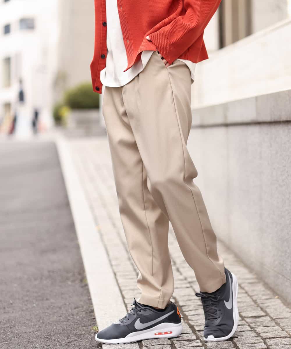 KHLES03059 a.v.v MEN(アー・ヴェ・ヴェ) アーバンタックパンツ ベージュ