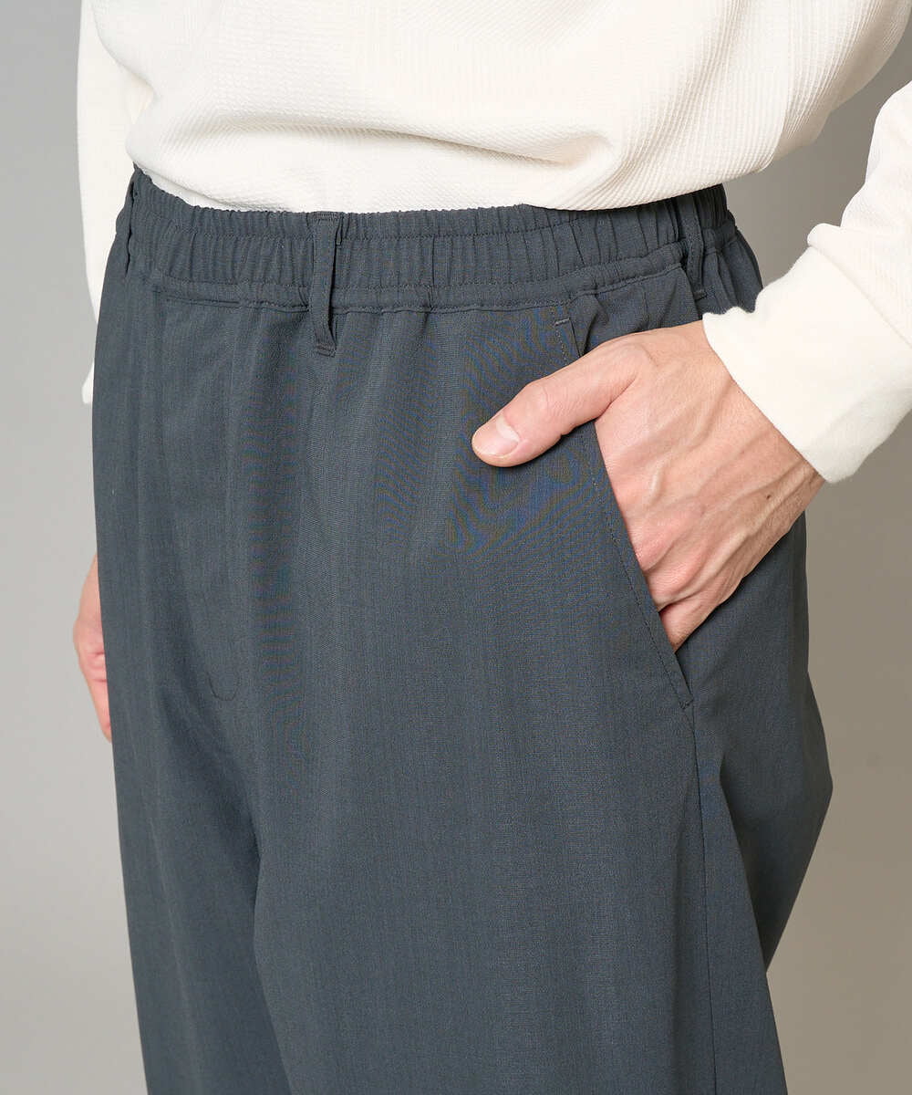 KHLFD17064 a.v.v MEN(アー・ヴェ・ヴェ) 【イージーケア/洗濯機で洗える/毛玉になりにくい/ストレッチ】春リライト ワイドシルエットイージーパンツ ダークグレー