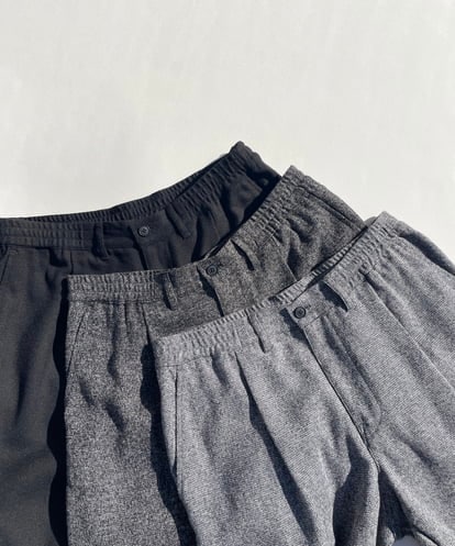 KHLLS30069 a.v.v MEN メランジセミルーズパンツ