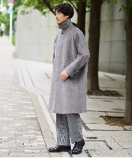 KHUAD07179 a.v.v MEN(アー・ヴェ・ヴェ) ワイドシルエットステンカラーコート ブラック