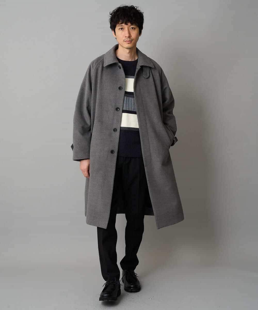 KHUAD07179 a.v.v MEN(アー・ヴェ・ヴェ) ワイドシルエットステンカラーコート ブラック