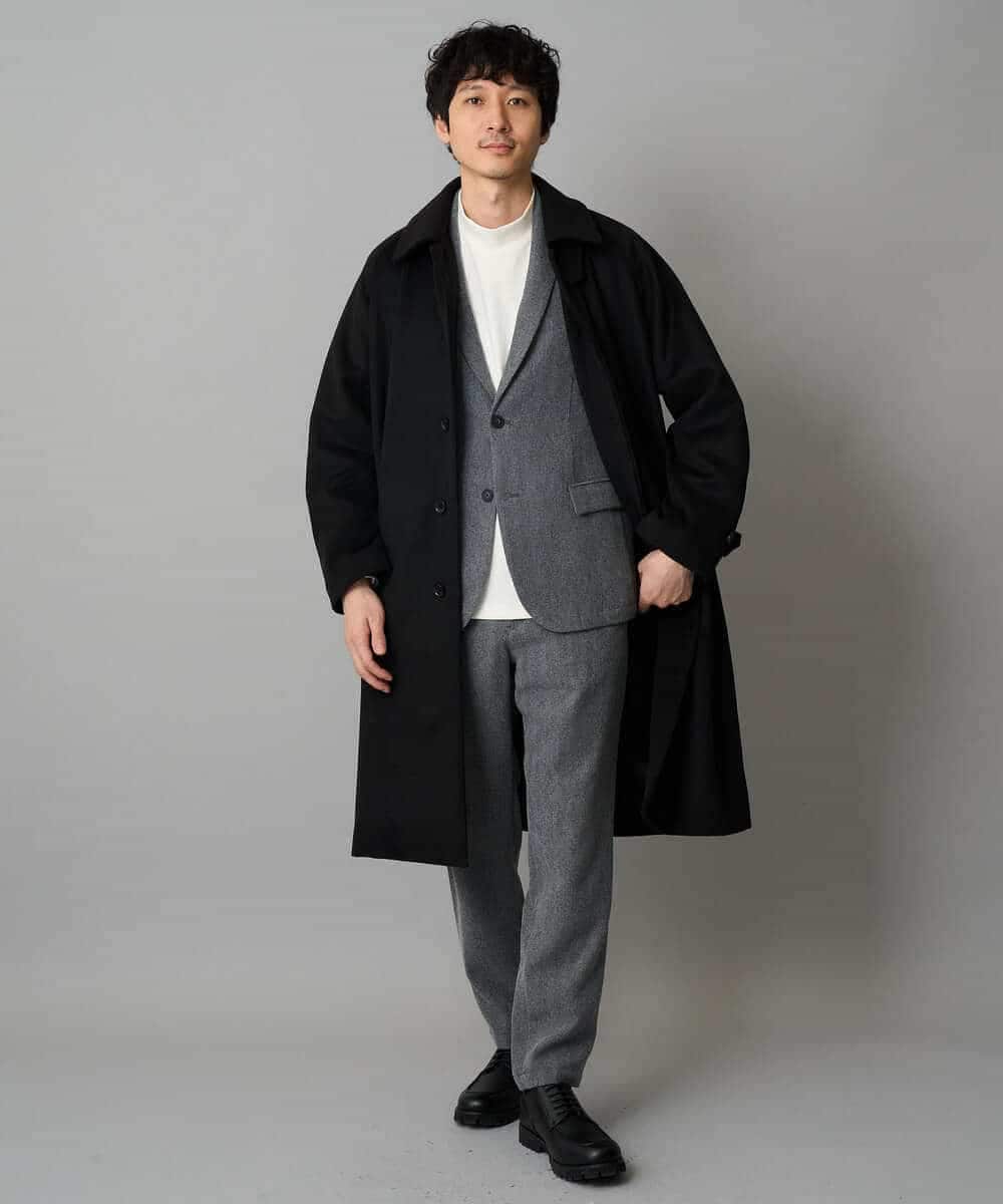 KHUAD07179 a.v.v MEN(アー・ヴェ・ヴェ) ワイドシルエットステンカラーコート ブラック