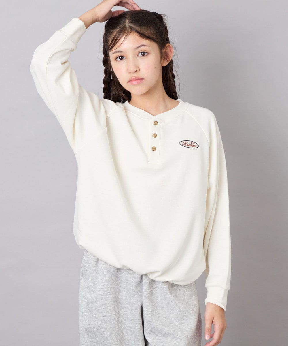 KJKAG29039 a.v.v KIDS(アー・ヴェ・ヴェ) [140-150]【男女兼用】ヘンリーネックPO アイボリー