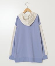 KJKLW44039 a.v.v KIDS(アー・ヴェ・ヴェ) [140-150]オーバーシルエット配色ロゴスウェット ライトブルー