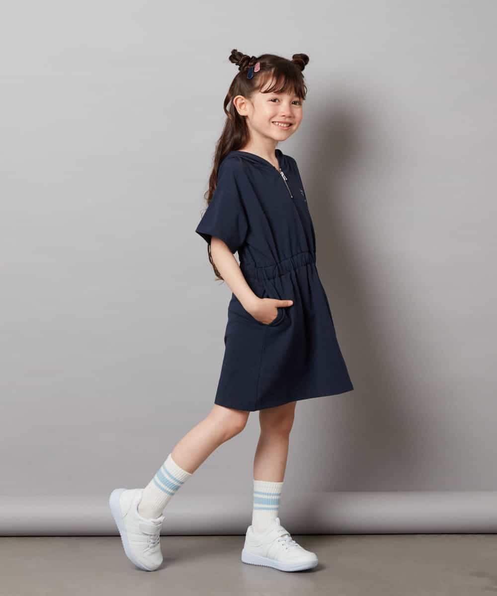 KJPHV20034 a.v.v KIDS(アー・ヴェ・ヴェ) [100-130]【接触冷感】ハーフジップフーディワンピース ライトグレー