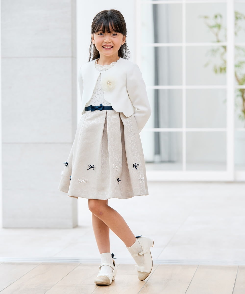KQJCD01089 a.v.v KIDS(アー・ヴェ・ヴェ) [110-130]【セレモニー/オケージョン/結婚式】スカラップツイードセレモニーボレロ ホワイト