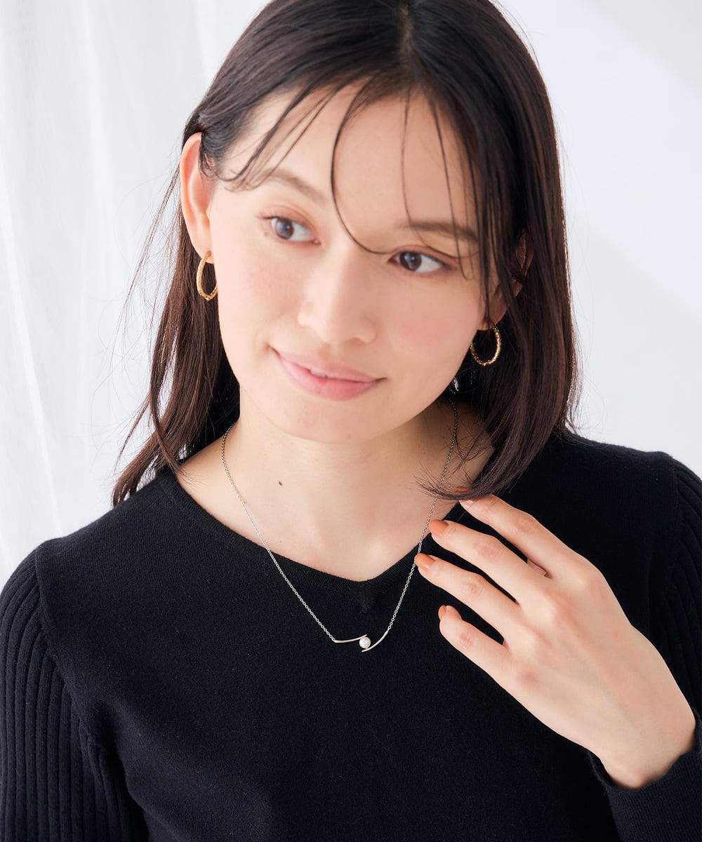 KS2AG19019 a.v.v(アー・ヴェ・ヴェ) パール×メタルバーネックレス ゴールド
