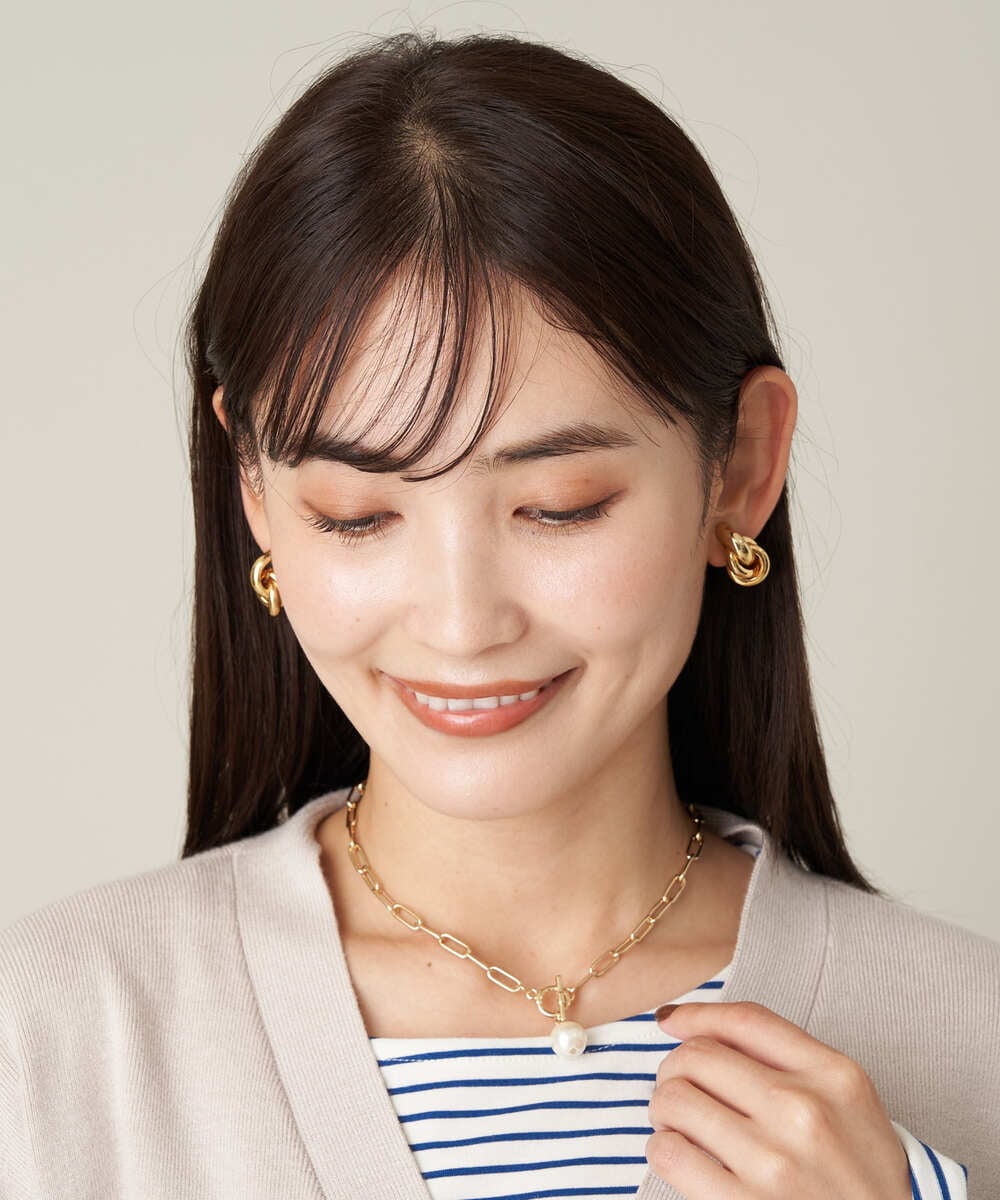 KS2AV22019 a.v.v(アー・ヴェ・ヴェ) パール調トップマンテルチェーンネックレス シルバー