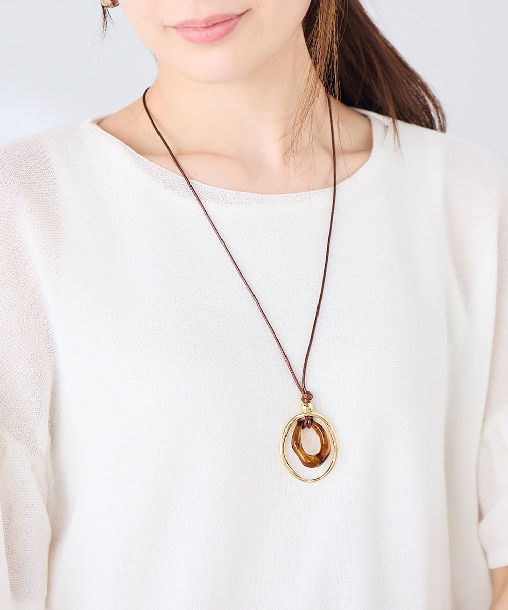 KS2GD22021 a.v.v(アー・ヴェ・ヴェ) オーバルモチーフネックレス ゴールド