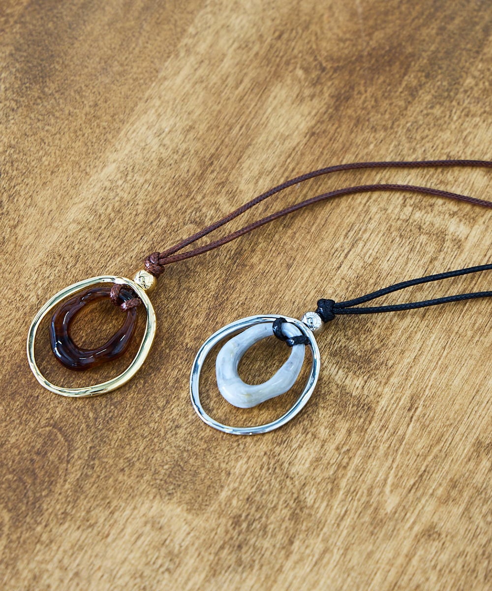 KS2GD22021 a.v.v(アー・ヴェ・ヴェ) オーバルモチーフネックレス シルバー