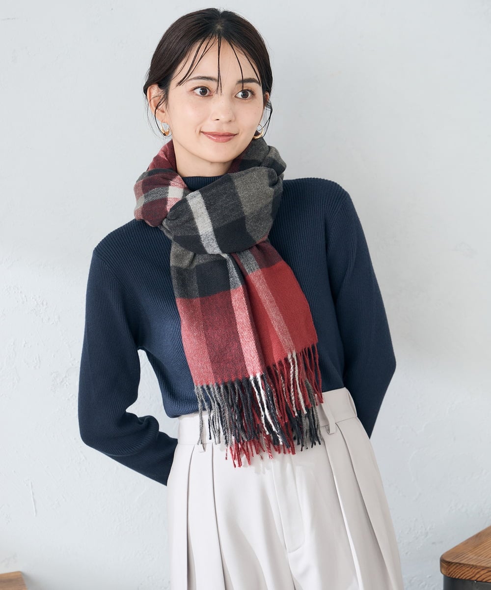 KS3AD04029 a.v.v(アー・ヴェ・ヴェ) チェック柄シアバターストール ネイビー
