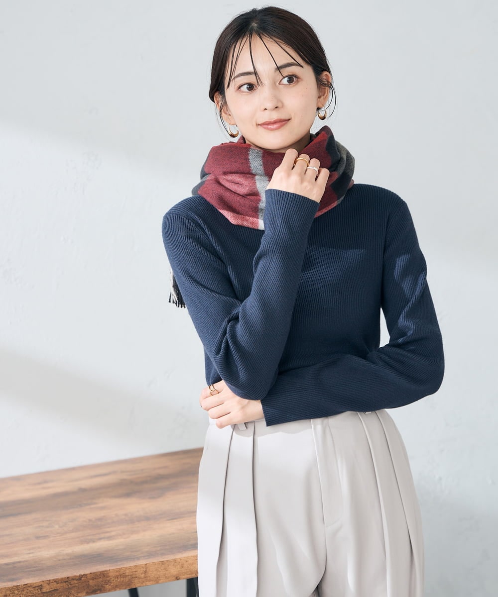 KS3AD04029 a.v.v(アー・ヴェ・ヴェ) チェック柄シアバターストール ネイビー
