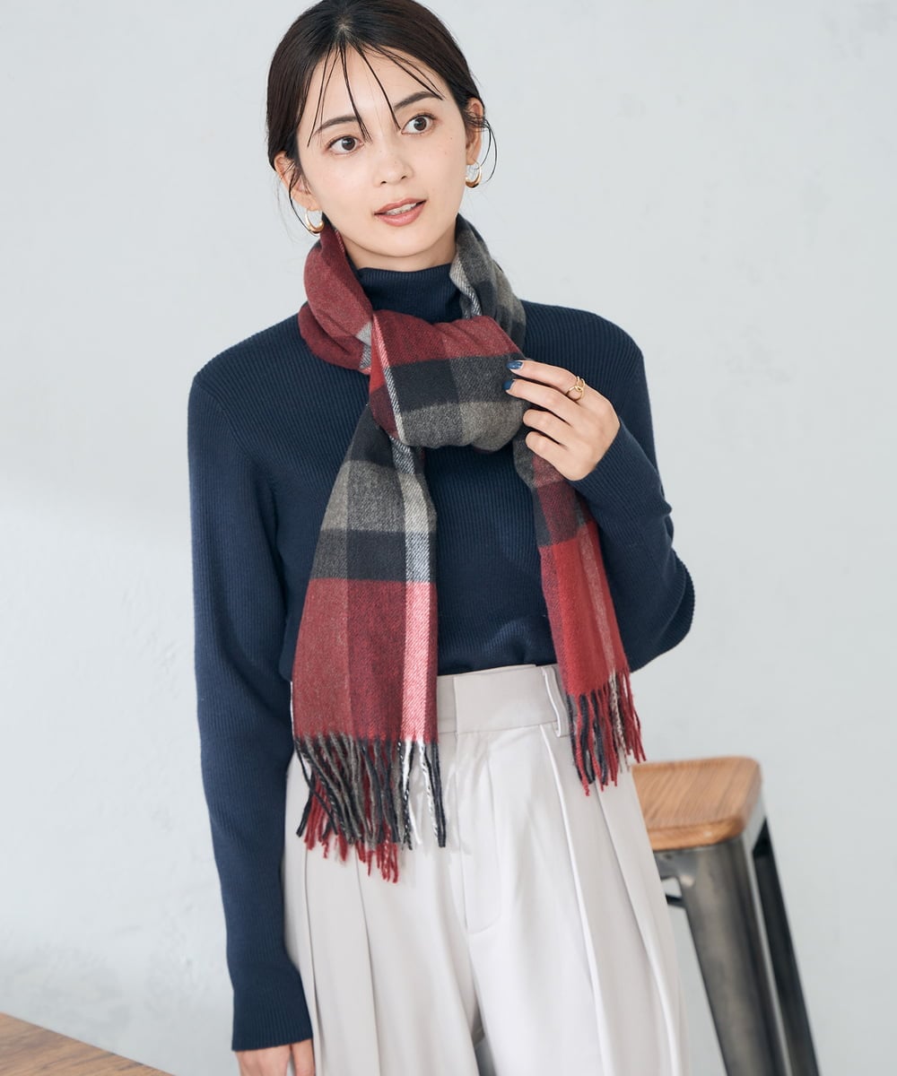 KS3AD04029 a.v.v(アー・ヴェ・ヴェ) チェック柄シアバターストール ネイビー