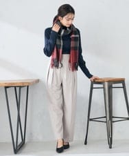 KS3AD04029 a.v.v(アー・ヴェ・ヴェ) チェック柄シアバターストール ネイビー