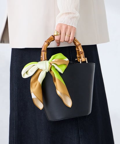 KS3GD01034 a.v.v シルクスカーフ