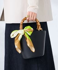 KS3GD01034 a.v.v(アー・ヴェ・ヴェ) シルクスカーフ グリーン