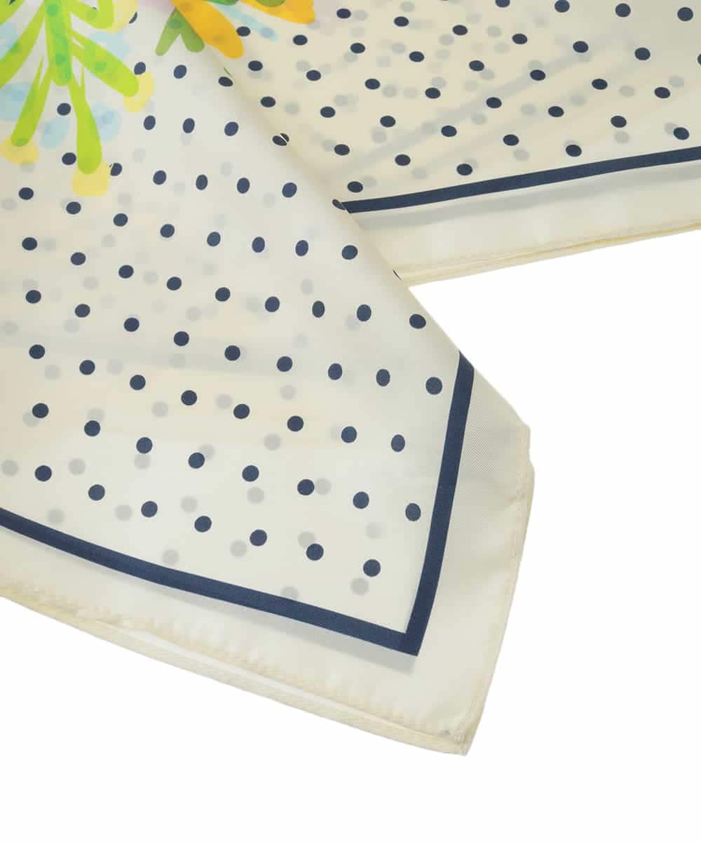 KS3GD01034 a.v.v(アー・ヴェ・ヴェ) シルクスカーフ アイボリー