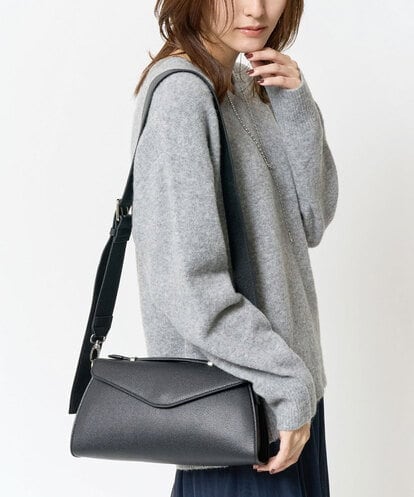 KS5AA27054 a.v.v 横長ショルダーバッグ