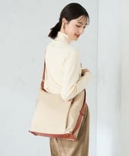 KS5AD12059 a.v.v(アー・ヴェ・ヴェ) ナイロンショルダー アイボリー