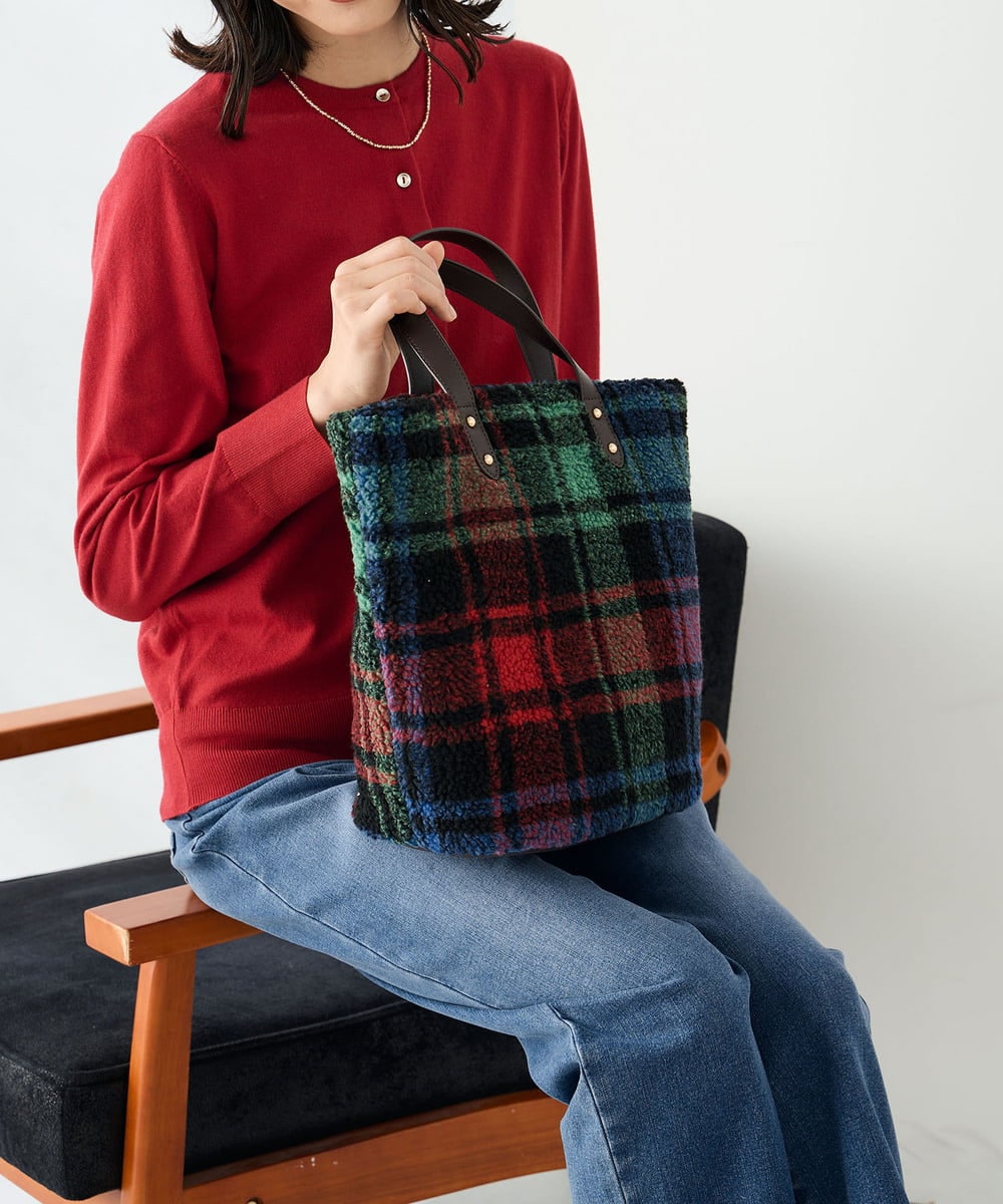 KS5AD16049 a.v.v(アー・ヴェ・ヴェ) ボアトート アイボリー