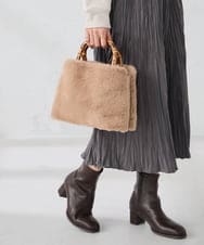 KS5AD19069 a.v.v(アー・ヴェ・ヴェ) バンブーハンドルファーバッグ ベージュ