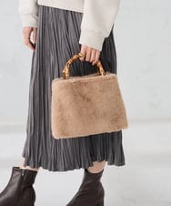 KS5AD19069 a.v.v(アー・ヴェ・ヴェ) バンブーハンドルファーバッグ ベージュ