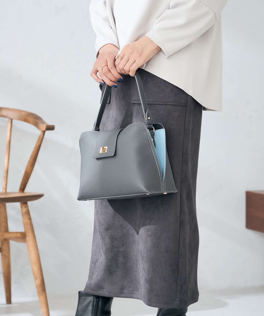 KS5AD20059 a.v.v(アー・ヴェ・ヴェ) バイカラービットバッグ アイボリー