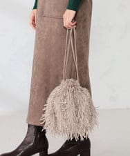 KS5AD22036 a.v.v(アー・ヴェ・ヴェ) シャギー巾着ショルダーバッグ グレージュ