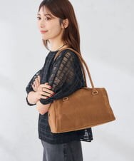 KS5AG03064 a.v.v(アー・ヴェ・ヴェ) ワイドボストンバッグ ベージュ