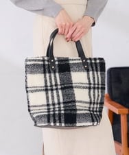 KS5AG22049 a.v.v(アー・ヴェ・ヴェ) ボア チェック トートバッグ オレンジ