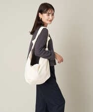 KS5AV32034 a.v.v(アー・ヴェ・ヴェ) ノットハンドビックショルダー ベージュ