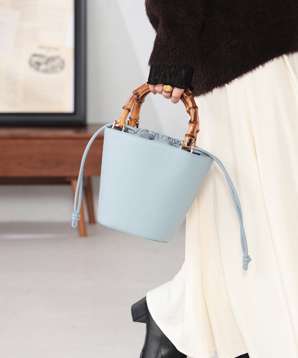 KS5ED02064 a.v.v(アー・ヴェ・ヴェ) バンブーハンドルミニバケツトート ライトブルー