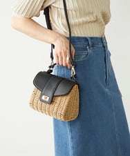 KS5GA03069 a.v.v(アー・ヴェ・ヴェ) かごフラップハンドバッグ アイボリー