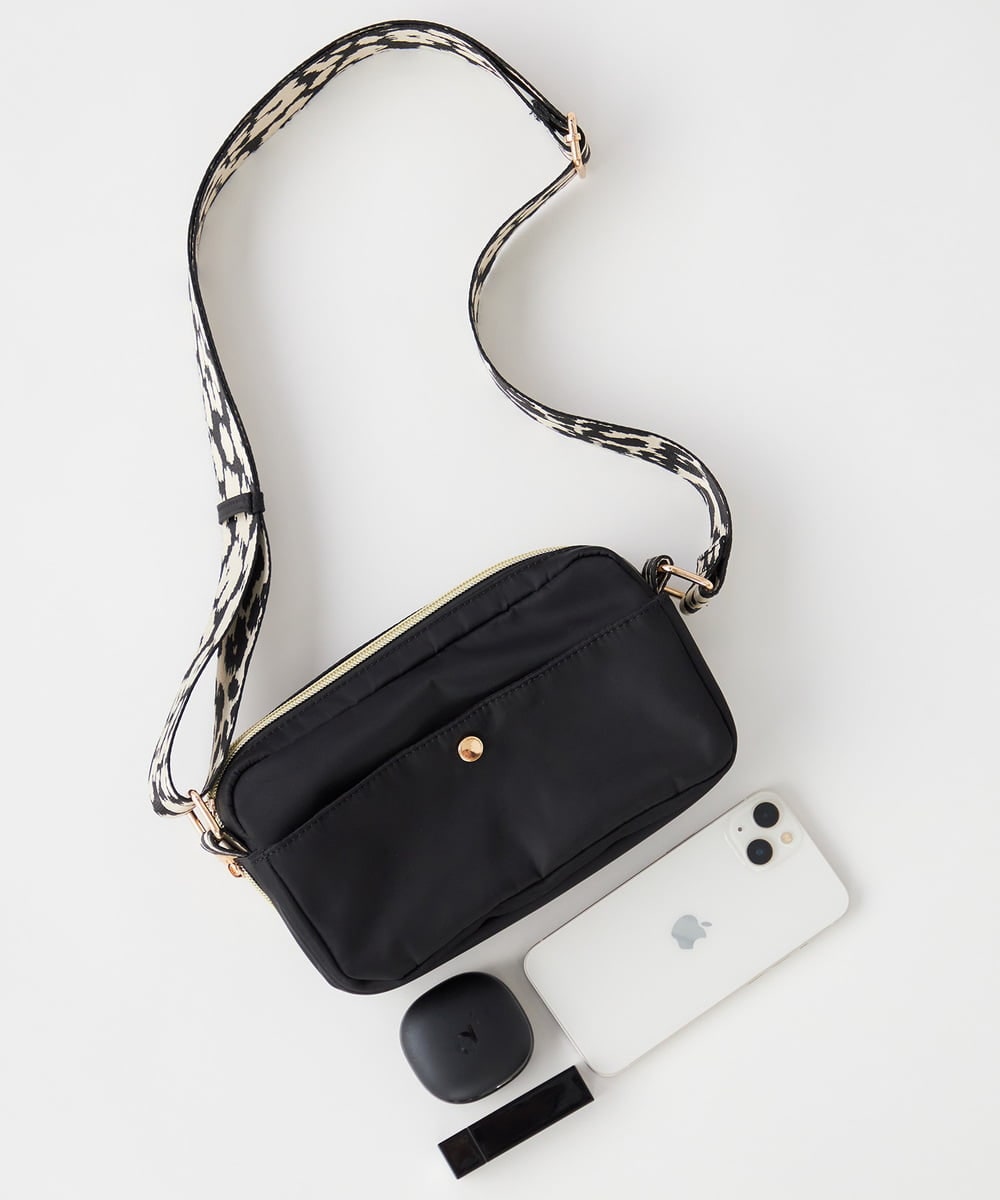 KS5GD01046 a.v.v(アー・ヴェ・ヴェ) メニ—ポケットショルダーバッグ ブラウン