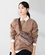 KS5GD01046 a.v.v(アー・ヴェ・ヴェ) メニ—ポケットショルダーバッグ ブラウン