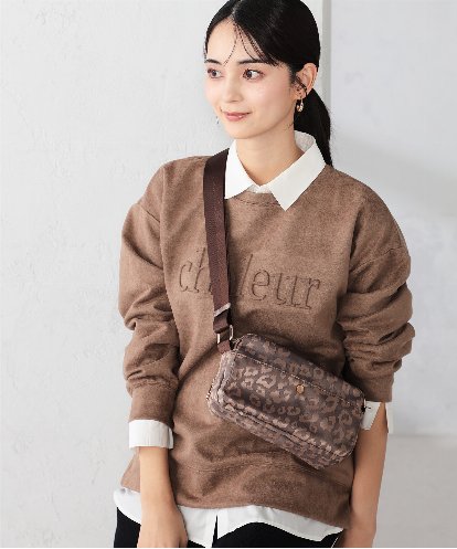 KS5GD01046 a.v.v メニ—ポケットショルダーバッグ