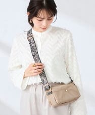 KS5GD01046 a.v.v(アー・ヴェ・ヴェ) メニ—ポケットショルダーバッグ ブラウン