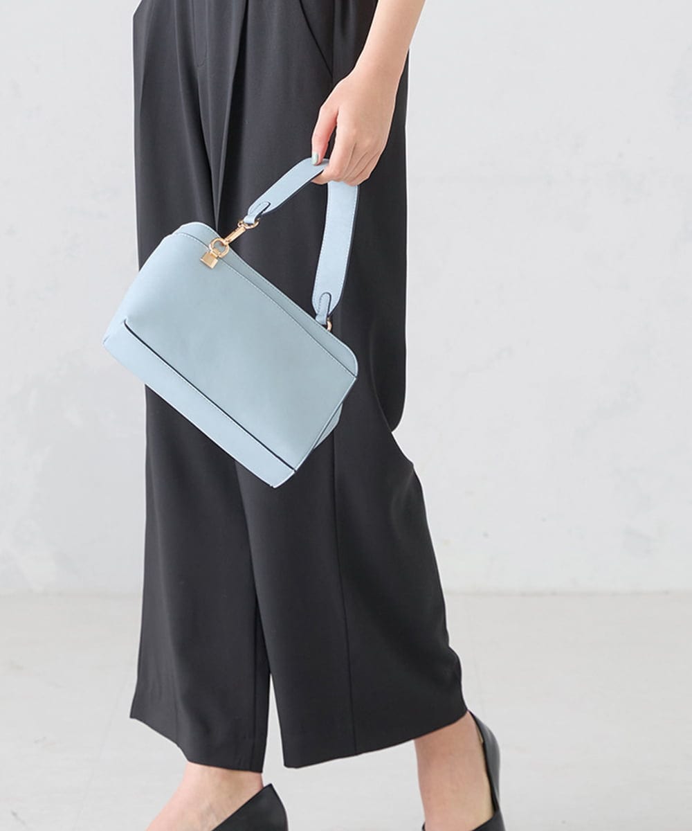 KS5GD04059 a.v.v(アー・ヴェ・ヴェ) 【雑誌InRed(宝島社)4月号掲載】アシンメトリーバッグ ライトブルー