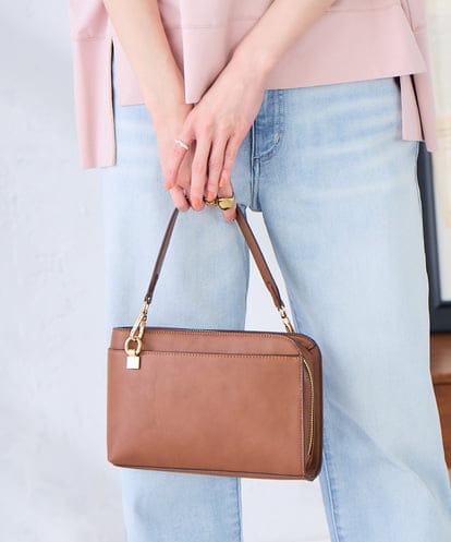 KS5GD04059 a.v.v 【雑誌InRed(宝島社)4月号掲載】アシンメトリーバッグ