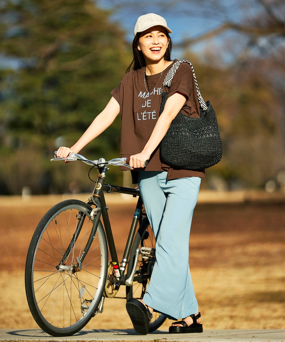 KS5GD08059 a.v.v(アー・ヴェ・ヴェ) 【雑誌InRed(宝島社)5月号掲載】ミックス編み雑材バッグ ブルー