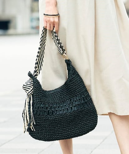 KS5GD08059 a.v.v 【雑誌InRed(宝島社)5月号掲載】ミックス編み雑材バッグ