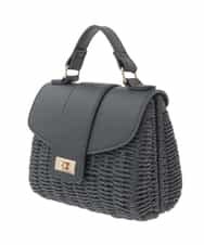 KS5GD09069 a.v.v(アー・ヴェ・ヴェ) フラップカゴショルダーバッグ ブラック