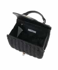 KS5GD09069 a.v.v(アー・ヴェ・ヴェ) フラップカゴショルダーバッグ ブラック