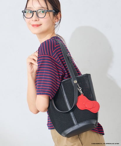 KS5ID22059 a.v.v HELLO KITTY リボンポーチチャーム付きメッシュバッグ