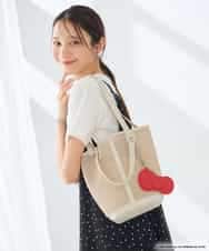 KS5ID22059 a.v.v(アー・ヴェ・ヴェ) HELLO KITTY リボンポーチチャーム付きメッシュバッグ ホワイト