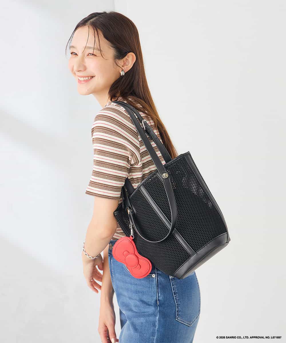 KS5ID22059 a.v.v(アー・ヴェ・ヴェ) HELLO KITTY リボンポーチチャーム付きメッシュバッグ ホワイト