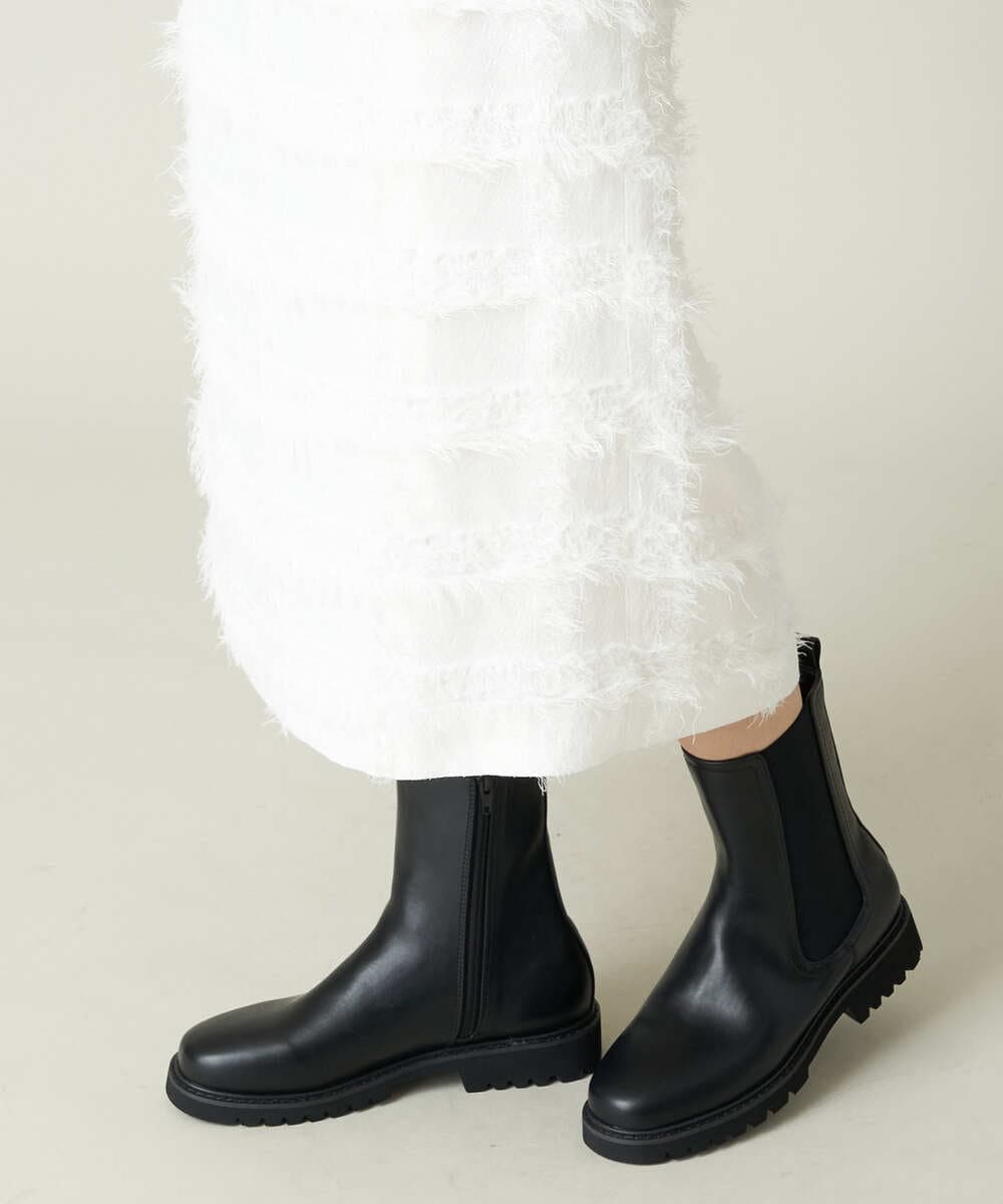 KS6AV13064 a.v.v(アー・ヴェ・ヴェ) サイドゴアブーツ アイボリー