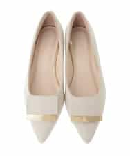 KS6GD02059 a.v.v(アー・ヴェ・ヴェ) バックル付きローカットパンプス アイボリー