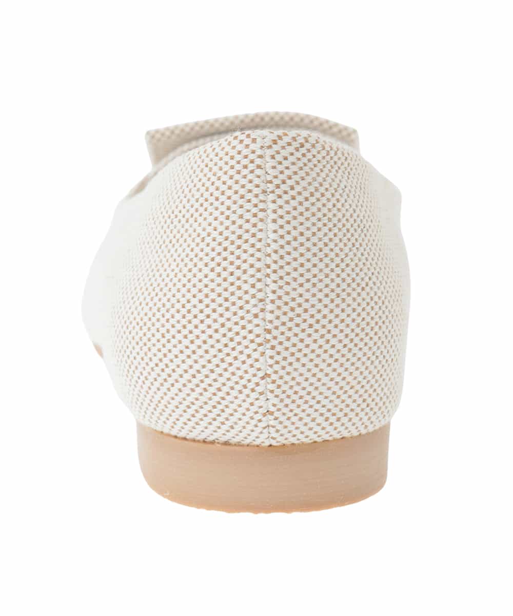 KS6GD02059 a.v.v(アー・ヴェ・ヴェ) バックル付きローカットパンプス アイボリー